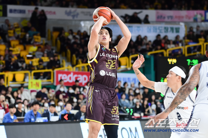 Super Team's Humiliating LG Proves KCC Killer Despite Abandoned Game Vacancy...Co-leading return 2nd quarter's phenomenal reversal show 9 consecutive wins against KCC