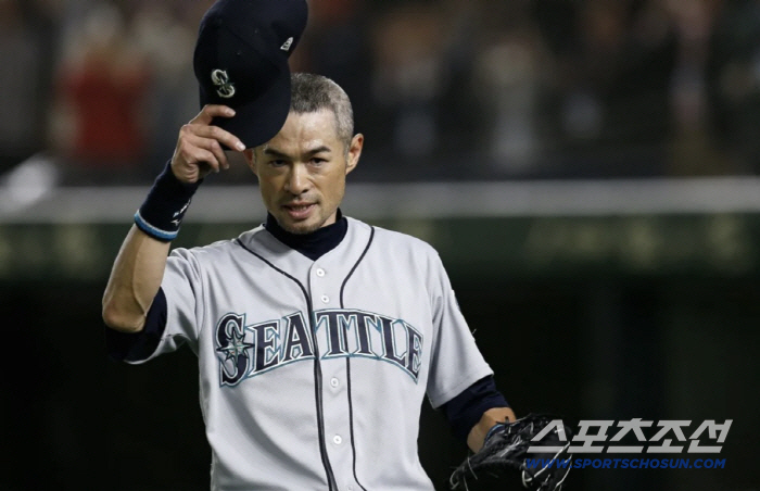 When training becomes a habit, I don't think it's an effort. Ichiro, who was with the baseball boys for 1 night and 2 days, tried hitting at the stadium where he hit his first professional home run against his old mother (Min Chang-ki's Japanese baseball)