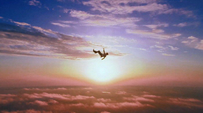 Jung Seung-hwan, happiness is hard under a broken mirror ball... The MV is also a piece of art