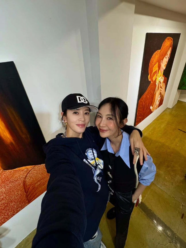 Kim Hye-soo and Cha Si-ra meet the legendary goddess of book support...I'm the only one who's old