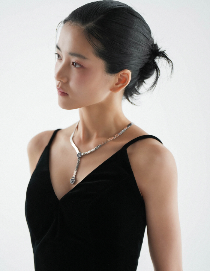 Kim Taeri Showcases Elegant Aura in Hangul-Themed Jewelry Photoshoot