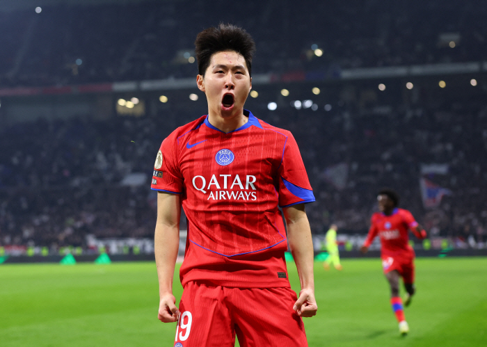  It's becoming a fear against the opponent. Ace Cho Dae-bak, Lee Kang-in will play in 100 PSG games → Lee Joo-ki's player