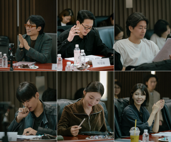  Um Jung-hwa okay madam 2 made a screen comeback after 5 years..Park Sungwoong → Ryeo Woon joined..The first shovel came out in October