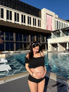 Park Hyun-ho ♥ Eun Ga-eun, with a bikini during pregnancy..The D line is shining