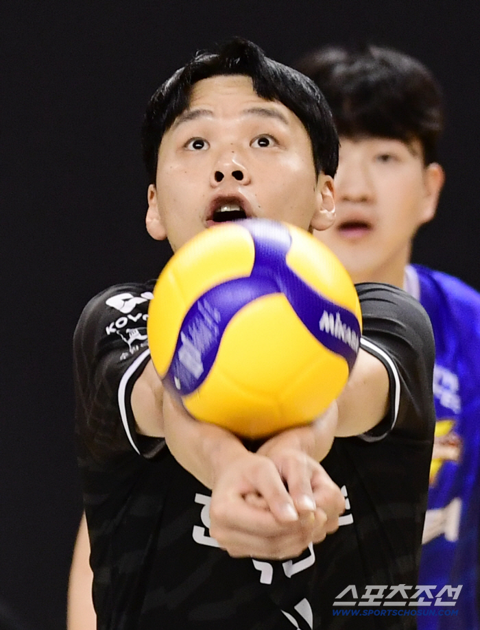  Let's focus on Jung Minsoo's game