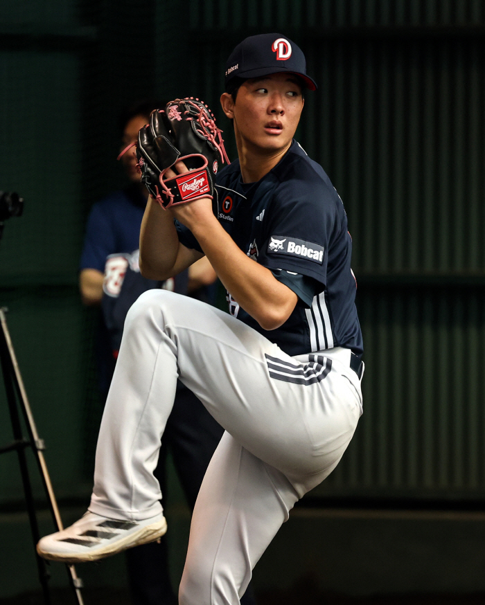 There has never been a pitcher like this before! Refusing to compare with all-time pitchers → Funny Coach Kim Won-hyung found treasure in Miyazaki