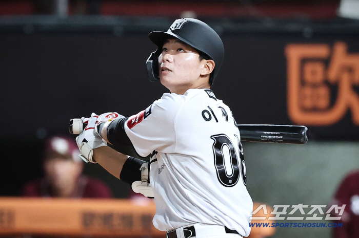 There was a reason why the coach took him. Four rookies played in the 2026 international exchange match. Expectations are rising next year