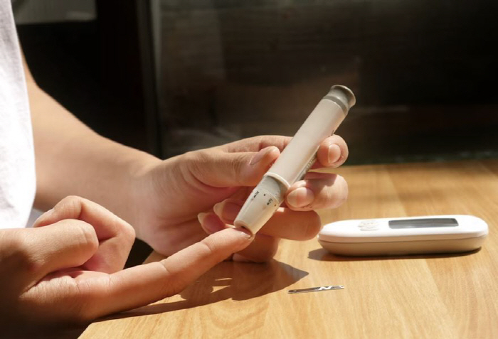 In the era of 14 million people in the pre-diabetes stage, we need to find a way to manage blood sugar patterns in Himchan Hospital