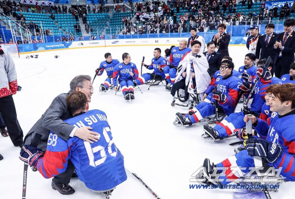Para ice hockey, which was written in Pyeongchang as a reality, can't make it to Milan, but failed to play for 5 consecutive games due to Slovakia's loss