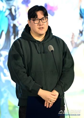  Seven Knights reverse won the Popular Game Award