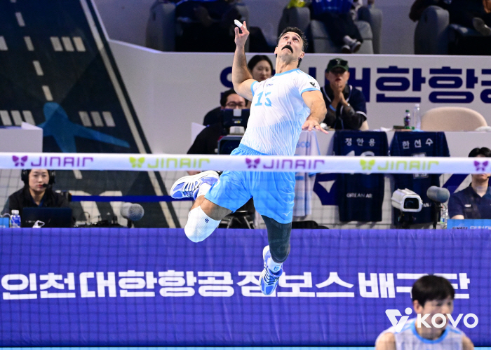 Russell Jung Ji-seok's fire explosion! Korean Air wins 4 consecutive games by catching Samsung Fire & Marine Insurance → Jumps to No. 1