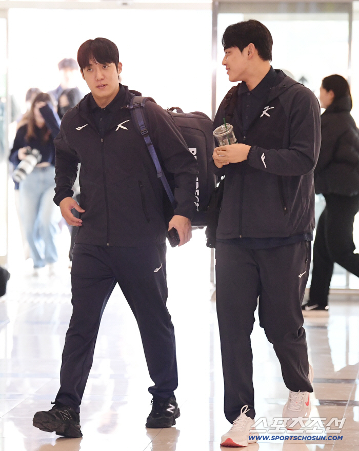 Wontaein's sticky Moon Dong-ju, the two men who became closest to each other in the national team (departure site for the national team)