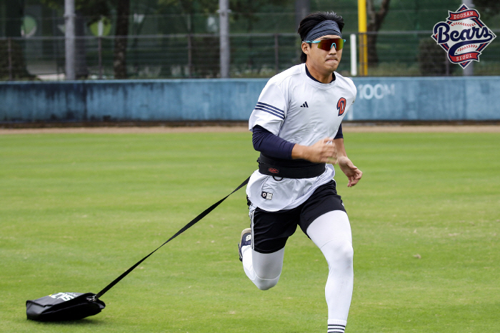 Wow, you're going to do this? I thought it was a Marine camp.. Pitchers 15kg sandbag running! → It feels like my lower body has gotten stronger