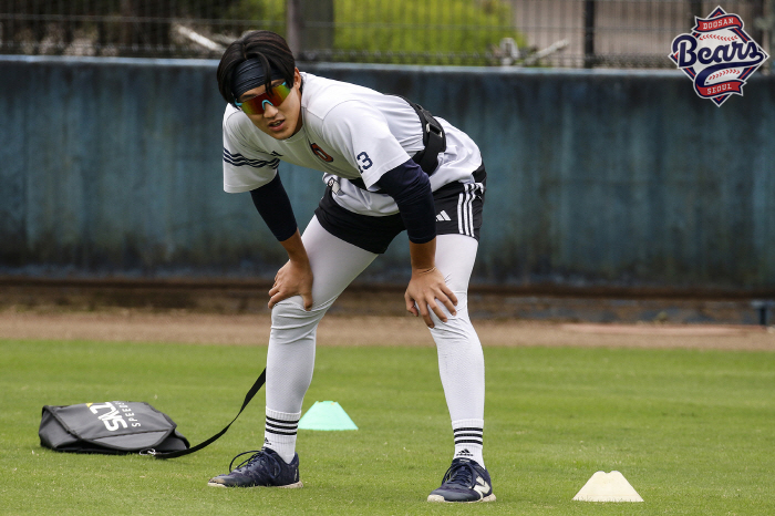 Wow, you're going to do this? I thought it was a Marine camp.. Pitchers 15kg sandbag running! → It feels like my lower body has gotten stronger