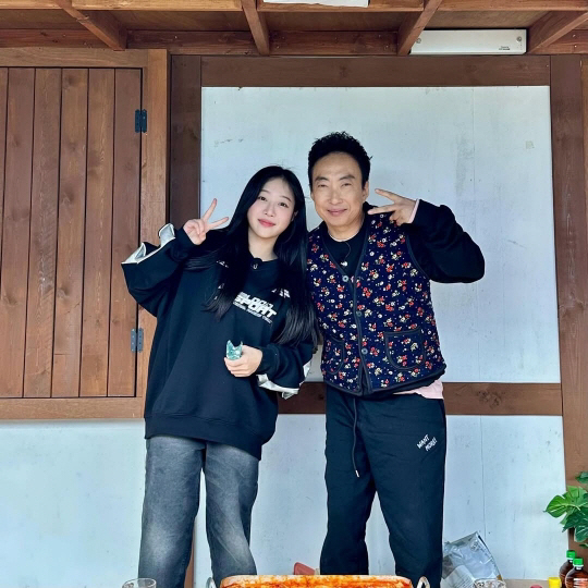 During Tzuyang's hard time, Park Myung-soo first advised me on the contact fee (delivery has come)