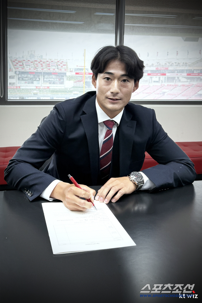 Following Hanwha, KT also recruited a 150-kilometer fastball pitcher in the Asian quarter, and Sugimoto Kouki from the independent league is competitive enough