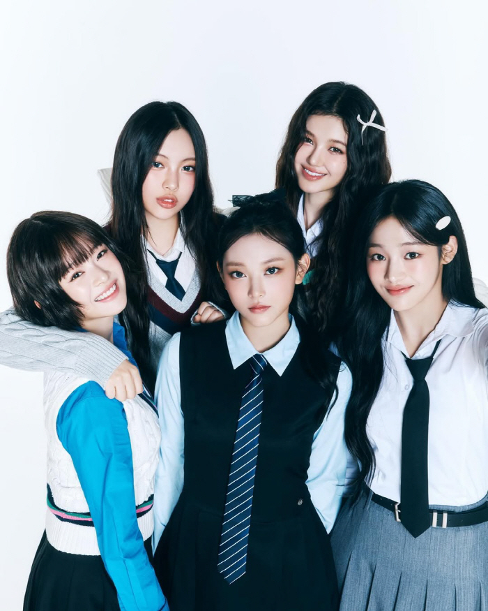 NewJeans Members Confirm Return to ADOR Following Court Ruling