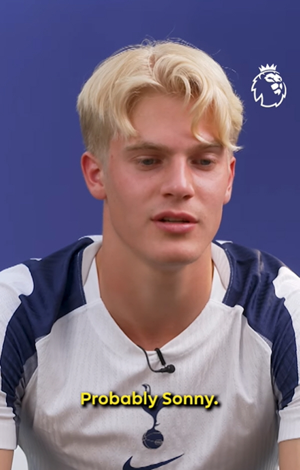 Once, Son's forever Son, Tottenham's handsome MF, is the most famous acquaintance of Sonny