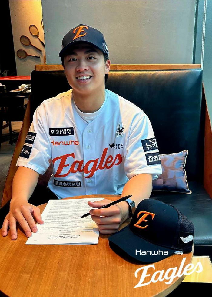 Quick Hanwha, the first main character of the Asian quarter was born! 154km Taiwan National University left-hander Wang Yancheng Recruitment of Fan Passion and Love Great Team