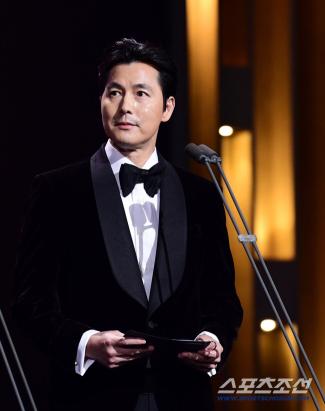 Jung Woo-sung Talks Challenge of Playing Prosecutor in ‘Made in Korea’