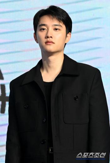 Doh Kyung-soo Takes on His First Villain Role in 'The Manipulated'