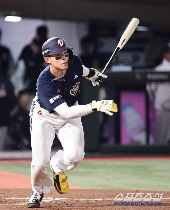 Shock retirement of opening shortstop! The director found it first.. He also resisted the team's dissuasion → He said he rarely played baseball this season