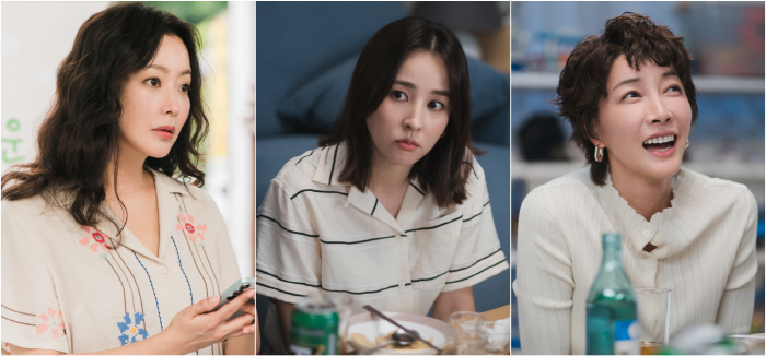 Kim Hee-sun, Han Hye-jin, Jin Seo-yeon, and the real couple connected with each other in 'Because there is no next life.'3 on Netflix
