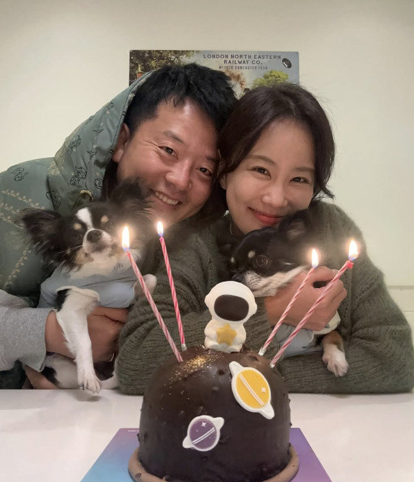 Kim Jun-ho ♥ Kim Ji-min, who has been married in four months, is timing her natural pregnancy, a double celebration, and a mock pregnancy