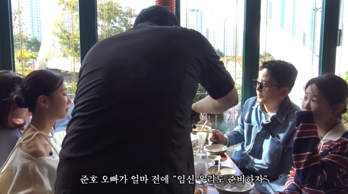 Kim Jun-ho ♥ Kim Ji-min, who has been married in four months, is timing her natural pregnancy, a double celebration, and a mock pregnancy