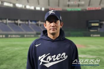 Let me come to the ballpark one more day. My senior's last wish was to play one more game, and the national team catcher was in tears 