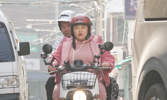 Lim Woo-il, you succeeded. Open your wallet after opening the Hangang View House. I'll buy it for you. (Na Hon-san)