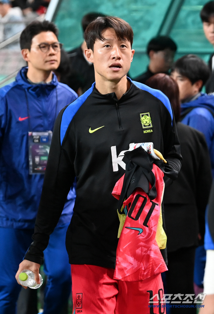 The match against Bolivia on the 14th is Century Club Lee Jae-sung's Day...I'll dedicate myself to the team rather than to the glory of the individual