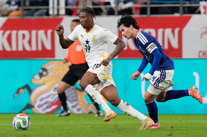 Minamino Takumi's first goal in the 16th minute of the first half! Antoine Semeno's starting Ghana 10 lead (lasted in the first half)