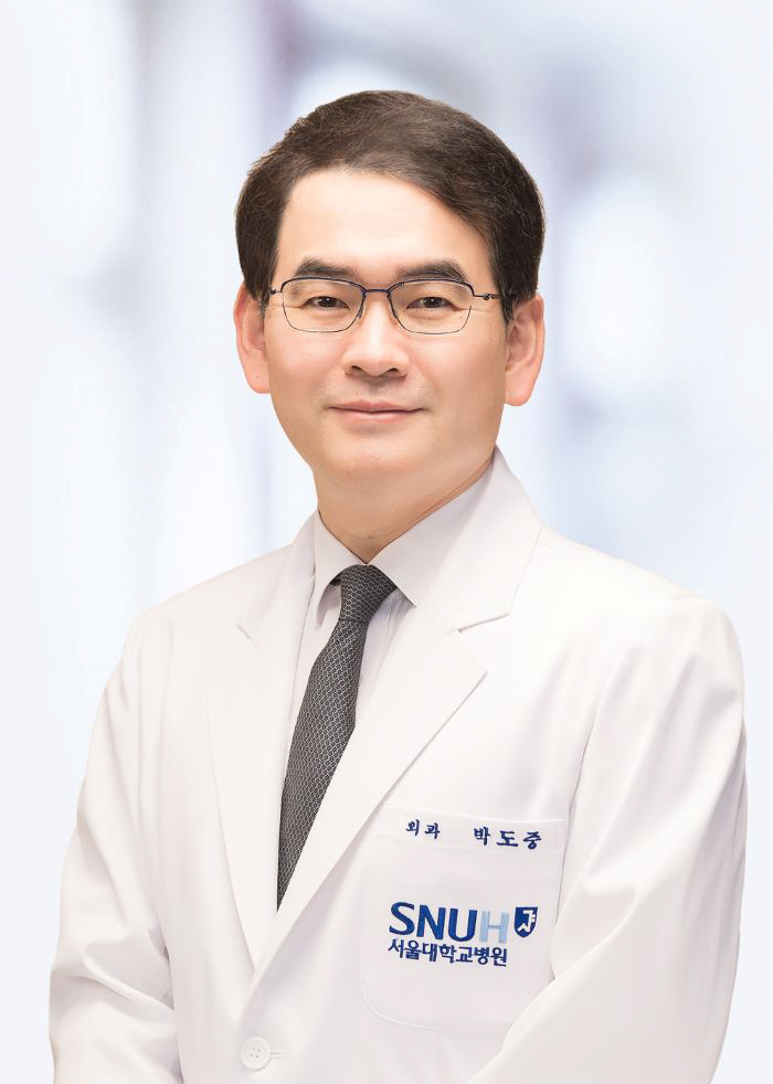 Professor Park Do-joong of Seoul National University Hospital as the next chairman of the Korean Surgical Association...Strengthen the foundation of education and research