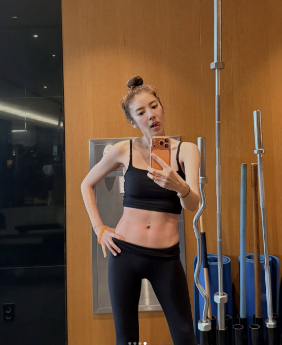 Son Dambi, is it worth working out your skinny abs after 7 months of giving birth?