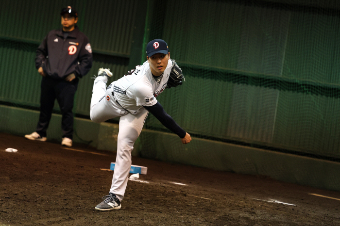 There was also a 150km two-seam feature, the main character of the mega trade with Lotte! → The eyes of Kim Won-hyung, a scary pitcher when he caught control of the ball, glistened.