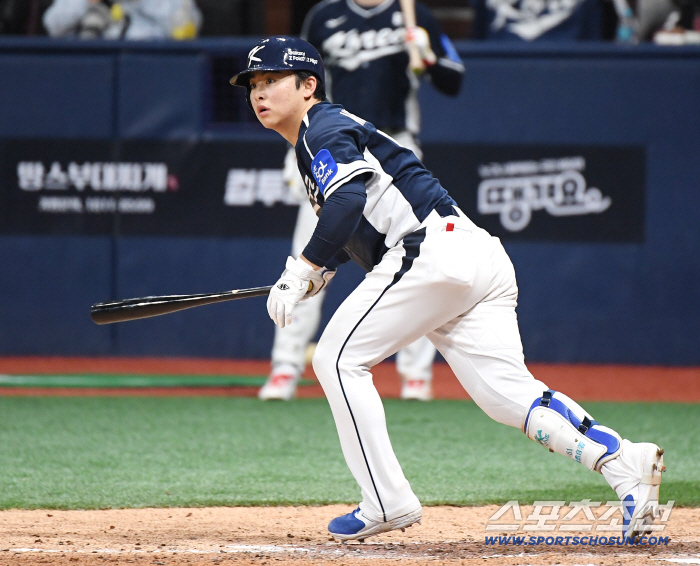 Moon Hyun-bin's first hit at Tokyo Dome was unfairly taken away by the misjudgment that Korea can but MLB can't