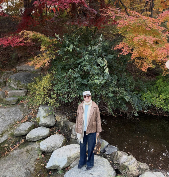 Park Mi-sun, who fights breast cancer, goes out wearing a hat with her bare hair and goes out happily like a dream