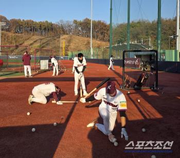 Am I sad that I can't go overseas? The weather is fineThis isn't the final training ground, it's hell