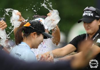 As expected, the winner of the prize money is Hong Jung-min, the winner of the WeMix Championship, and the season's 1,341.52 million plus 300 million