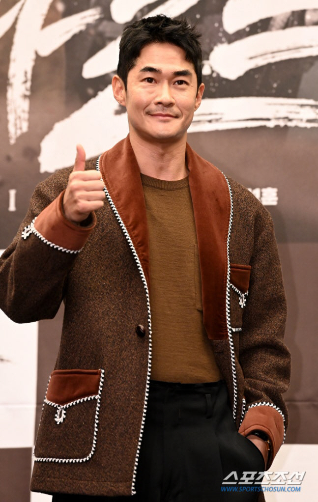 Bae Jeong-nam found the body while taking a walk, so I was shocked to report 119..Pour soju for 49 days and bury your money (My Little Old Boy)