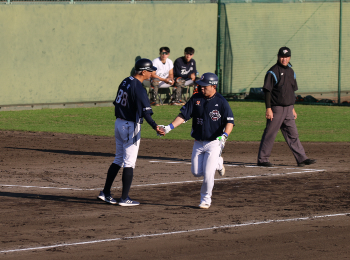 Hanwha, 10 walks, 3 pitches, self-destruction! High school student Kim Joo-oh banged a double and → Doosan lost to 511.. Dedicated 10 points in 8th and 9th innings