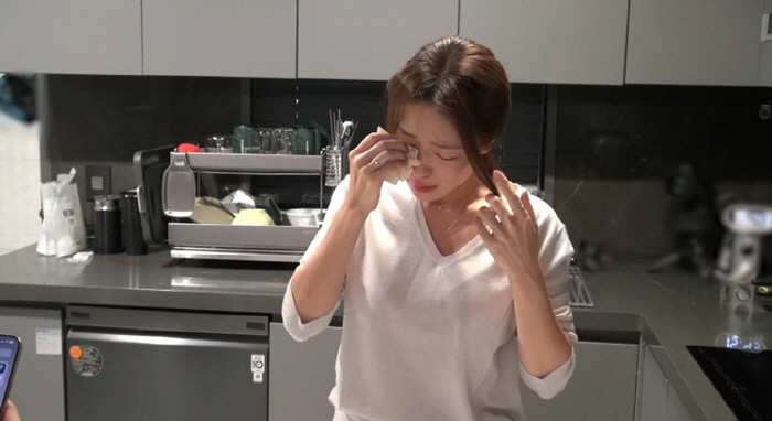 Kim Young-kwang's addiction to games, which is on the verge of divorce, has recurred and card crackers...Dermatologist ♥ Outburst of anger