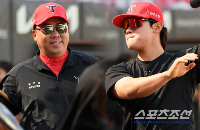 Leaving the 1,000 innings shortstop for the sixth consecutive year...KIM DO YOUNG? Quarter? What happens to KIA Plan B