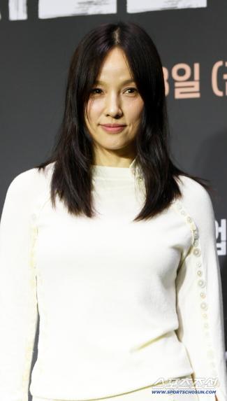 Lee Hyori Offers Candid Advice on Professionalism and On-Set Attitude