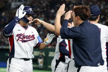 Miracle of the 22-year-old national team. Ahn Hyun-min solo shot Kim Joo-won tied with a solo shot after two outs in the ninth inning, 77 draws. He shot hope 