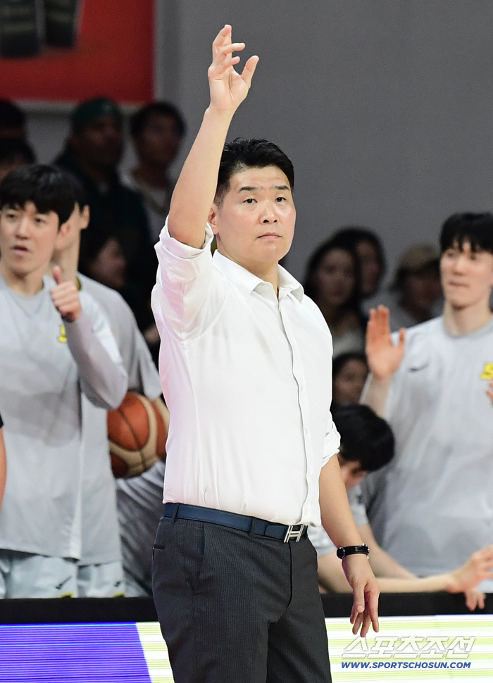 Crazy 3rd quarter! Kaltamayo → Asem Maray scored 48 points...Changwon LG is crazy, grabbing Jeonggwanjang 7870 and winning four consecutive games leading the way