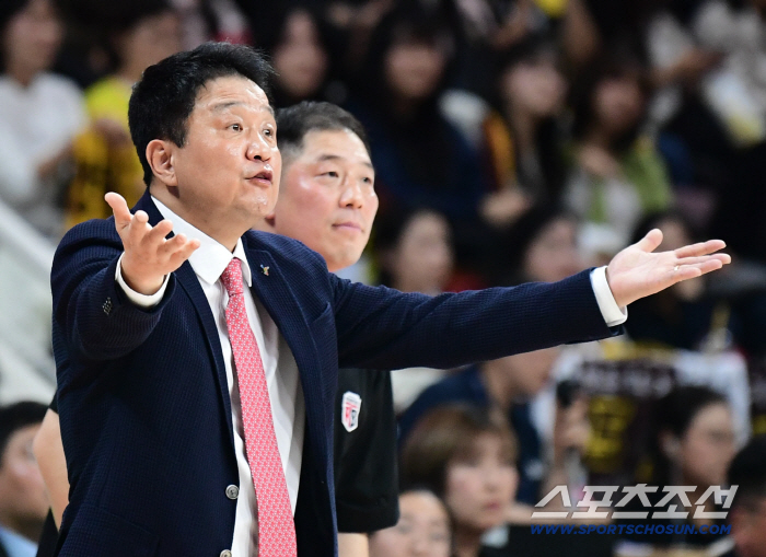 Crazy 3rd quarter! Kaltamayo → Asem Maray scored 48 points...Changwon LG is crazy, grabbing Jeonggwanjang 7870 and winning four consecutive games leading the way