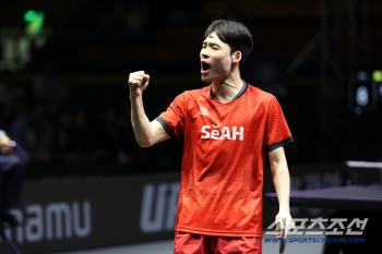The overwhelming ace! Jang Woo-jin returns to become the first champion of the professional table tennis league singles!