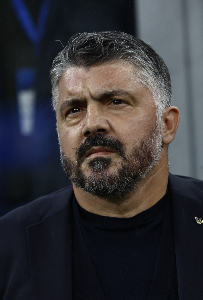 The European version of China? Italy is on the verge of being eliminated for the third consecutive World Cup...Holan's first trip to the finals!